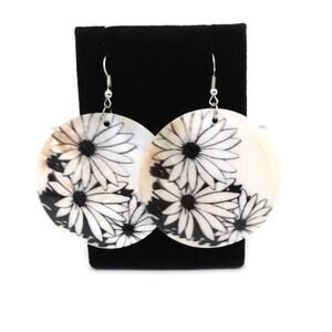 Painted Seashell‎ Statement Earrings Black and White Floral Fishhook Round